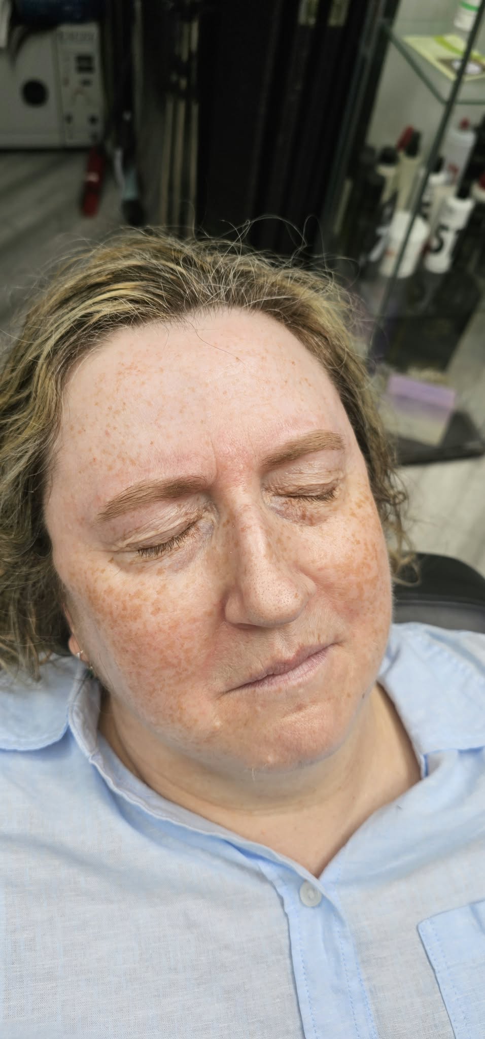 Eyebrows at Miss Beauty Salon